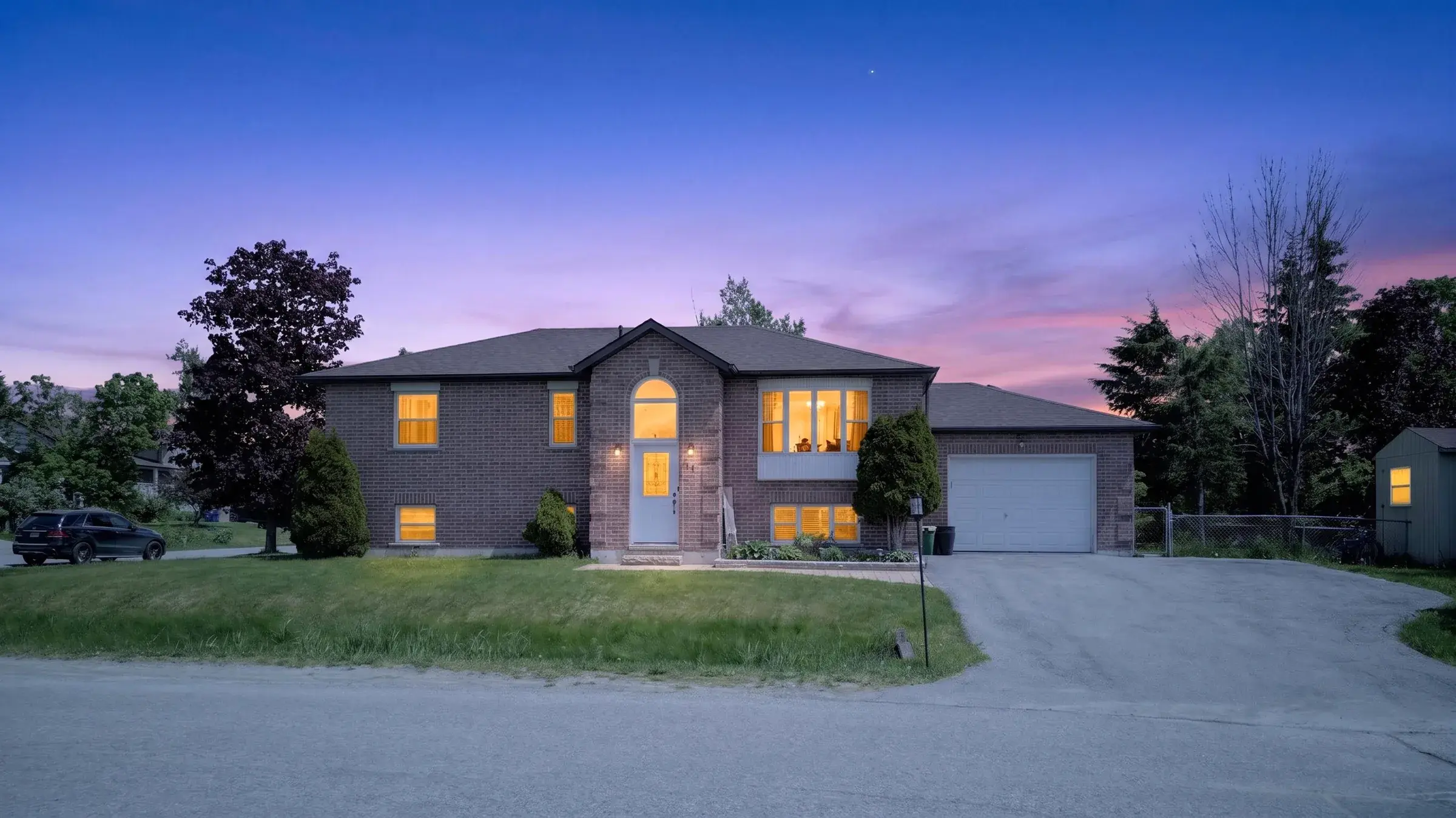 42 Sarah Cres